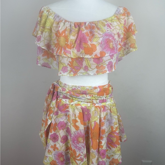 Forever 21 Women’s Floral Two-Piece Set | Off Shoulder Crop Top & Skirt | Size M - Picture 3 of 15